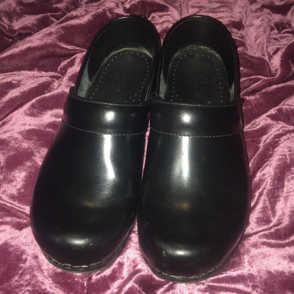 Sanita clogs 37